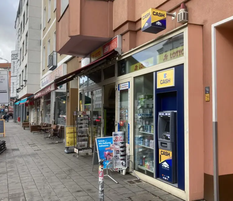 Abbildung - Euronet-Geldautomat in einem Paketshop